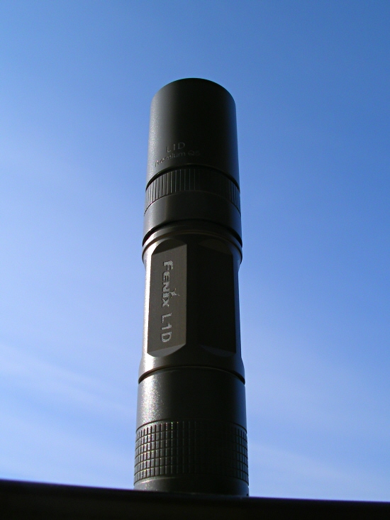 FENIX L1D CE Premium Q5 【Olive Green Body / Smooth Reflector】