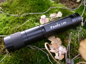 FENIX L0D CE Premium Q4 �yBlack Body / Smooth Reflector�z